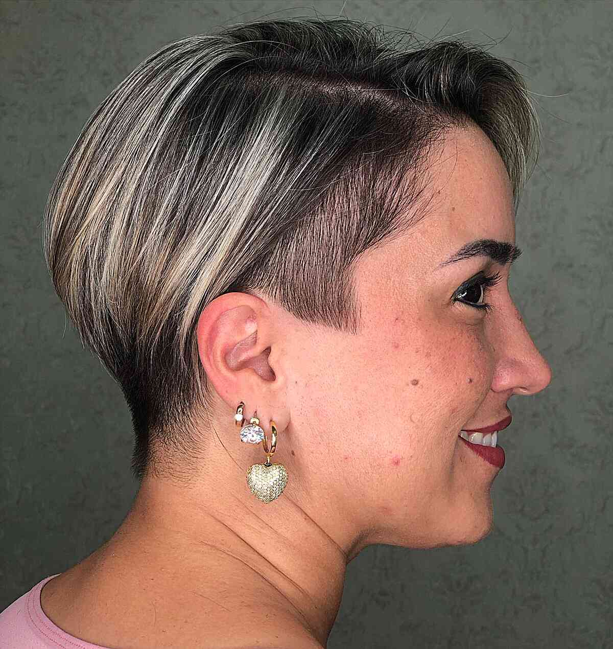 Cortes longos e modernos de Pixie para mulheres com mais de 50 anos:29 ideias elegantes 