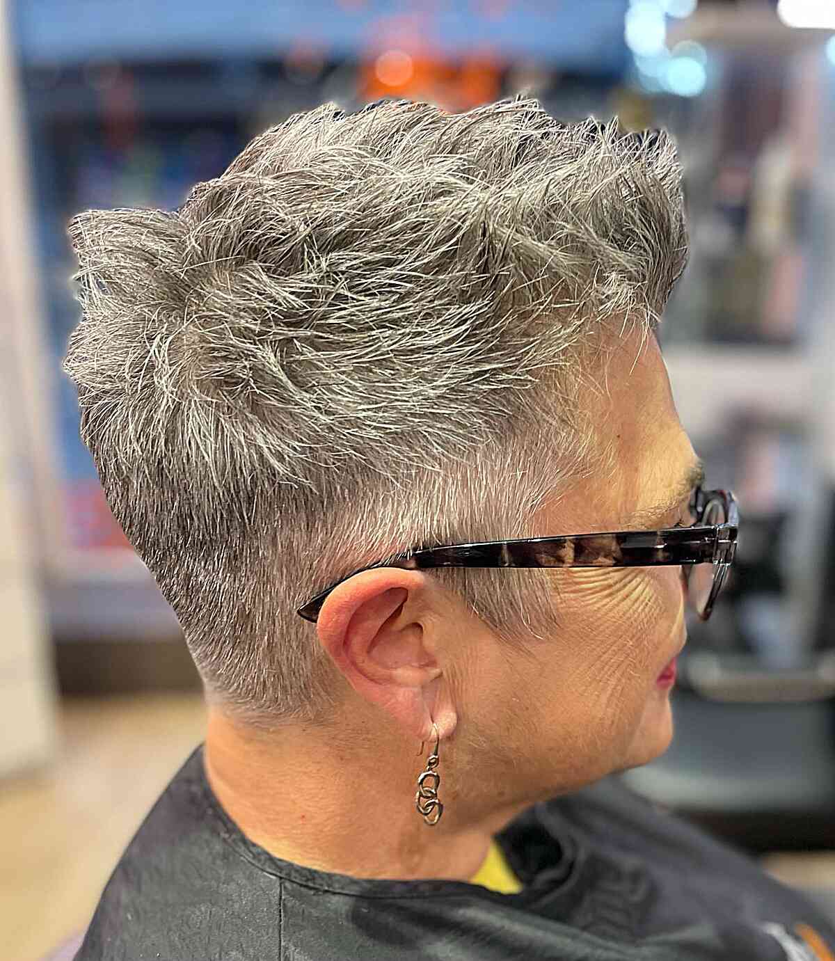 Top 50 des coupes Pixie agitées pour les femmes de 60 ans et plus – Coiffures élégantes et nécessitant peu d’entretien 