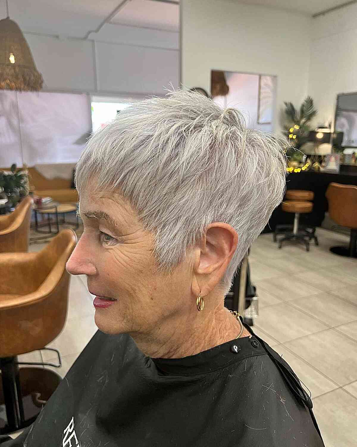 Top 50 des coupes Pixie agitées pour les femmes de 60 ans et plus – Coiffures élégantes et nécessitant peu d’entretien 