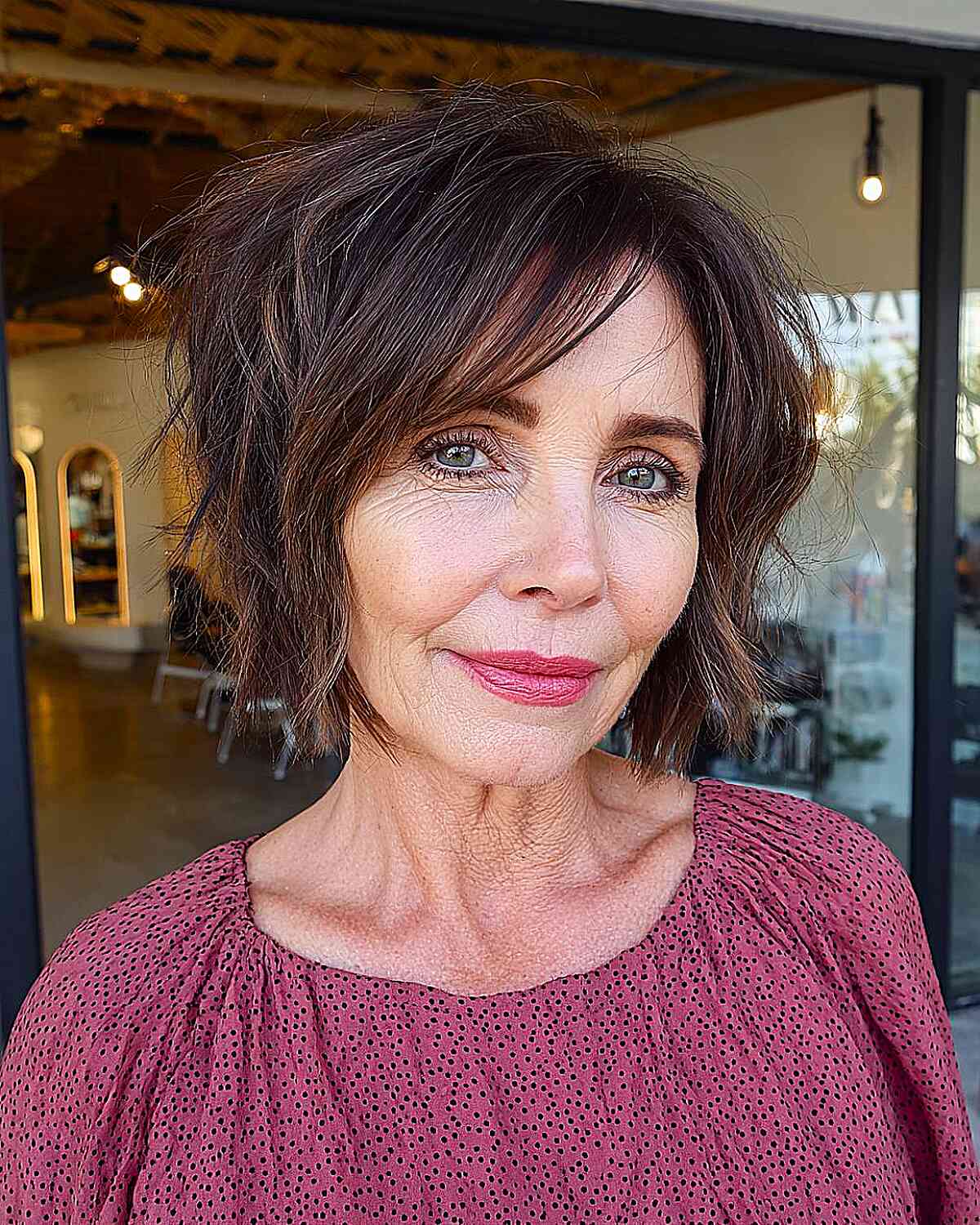 Meilleures coupes de cheveux courtes Shag pour les femmes de plus de 50 ans | Modèles 2024