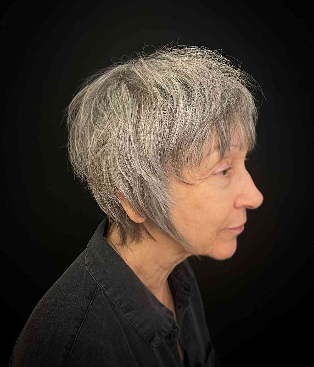 Meilleures coupes de cheveux courtes Shag pour les femmes de plus de 50 ans | Modèles 2024