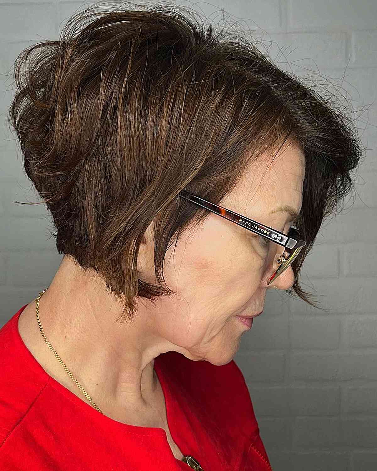 Coupes de cheveux Pixie Bob pour les femmes de plus de 50 ans :styles et volume 