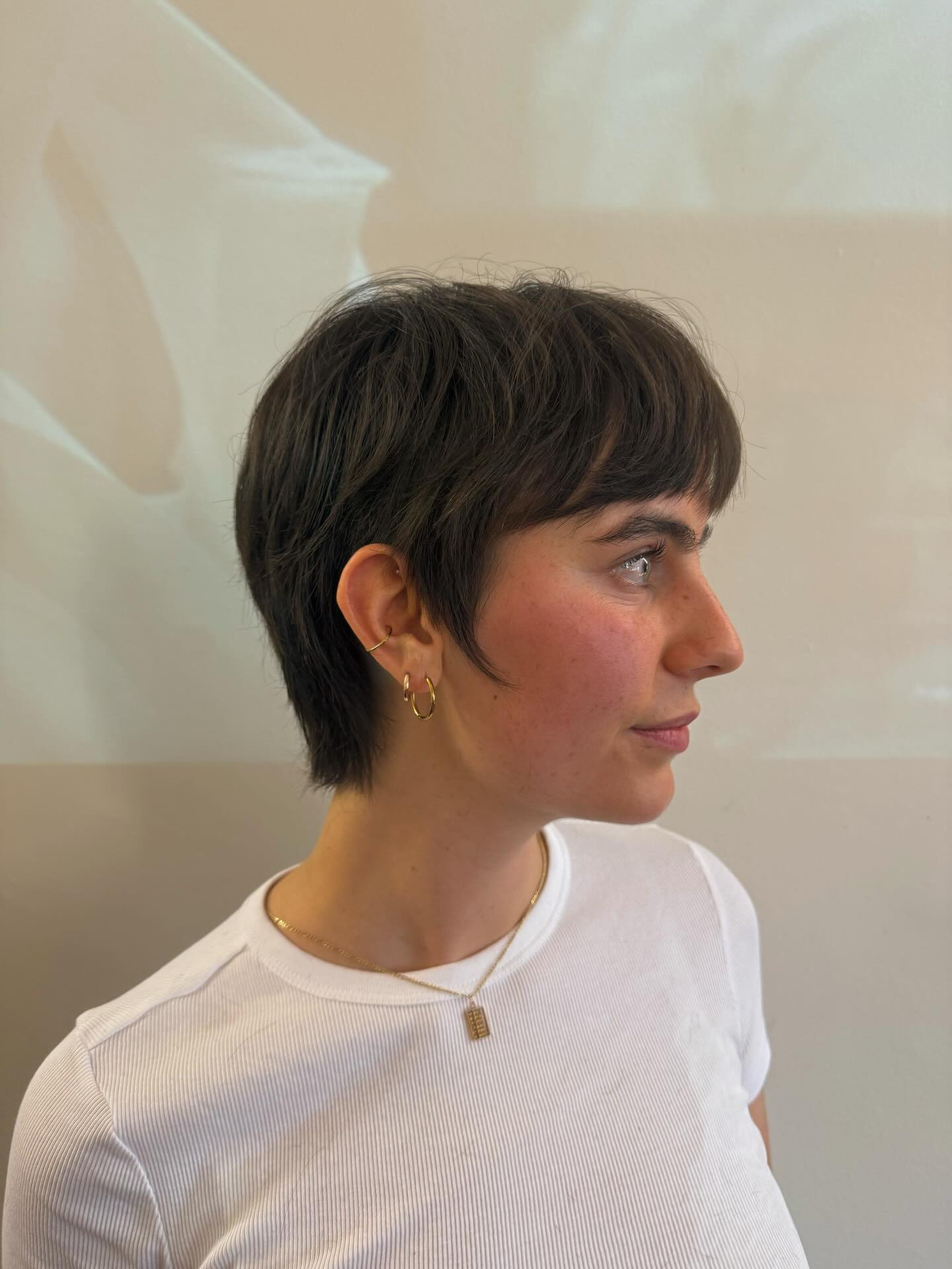 Coupes de lutin longues avec frange :styles et conseils de style | [Votre nom de marque] 