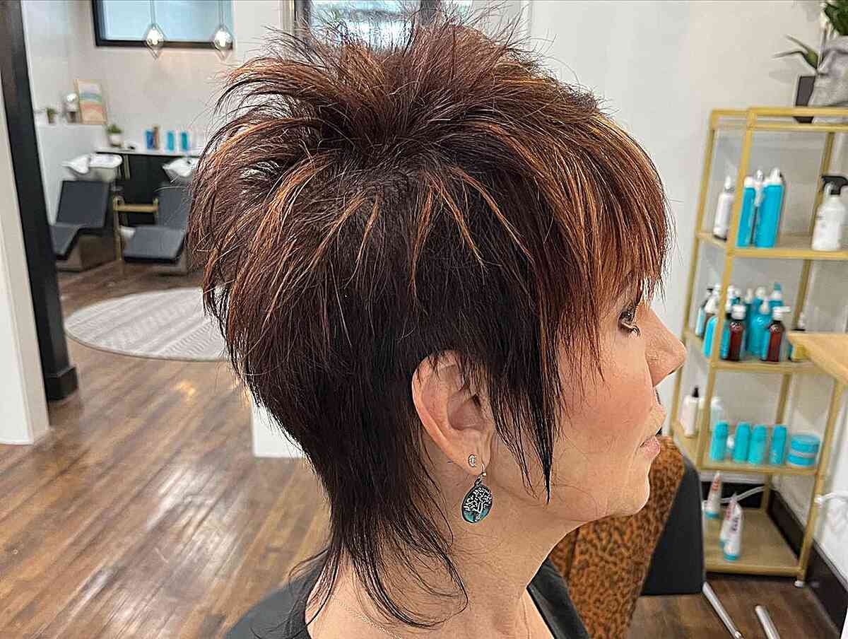 Coupes de cheveux modernes Pixie Shag pour les femmes de plus de 50 ans :styles et conseils