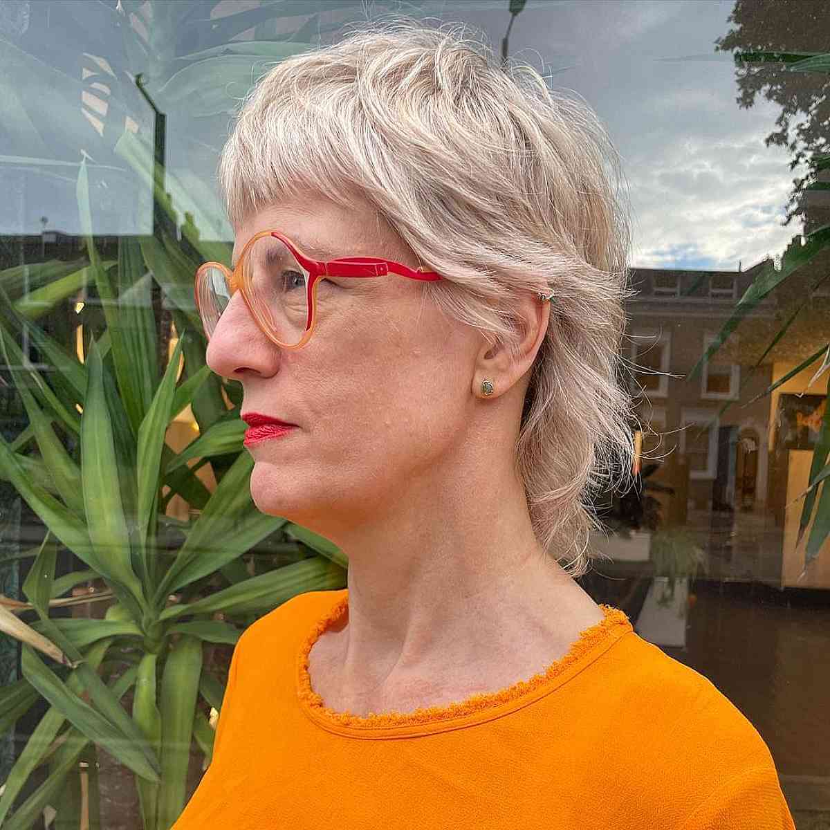 Coupes de cheveux modernes Pixie Shag pour les femmes de plus de 50 ans :styles et conseils