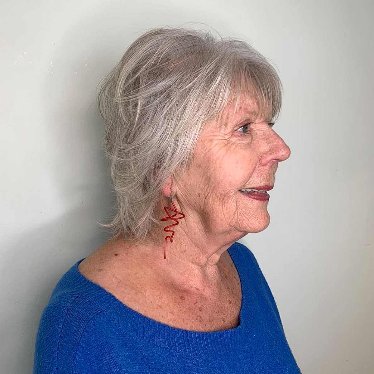 Cortes de cabelo curtos elegantes para mulheres com mais de 70 anos:mais de 50 ideias 