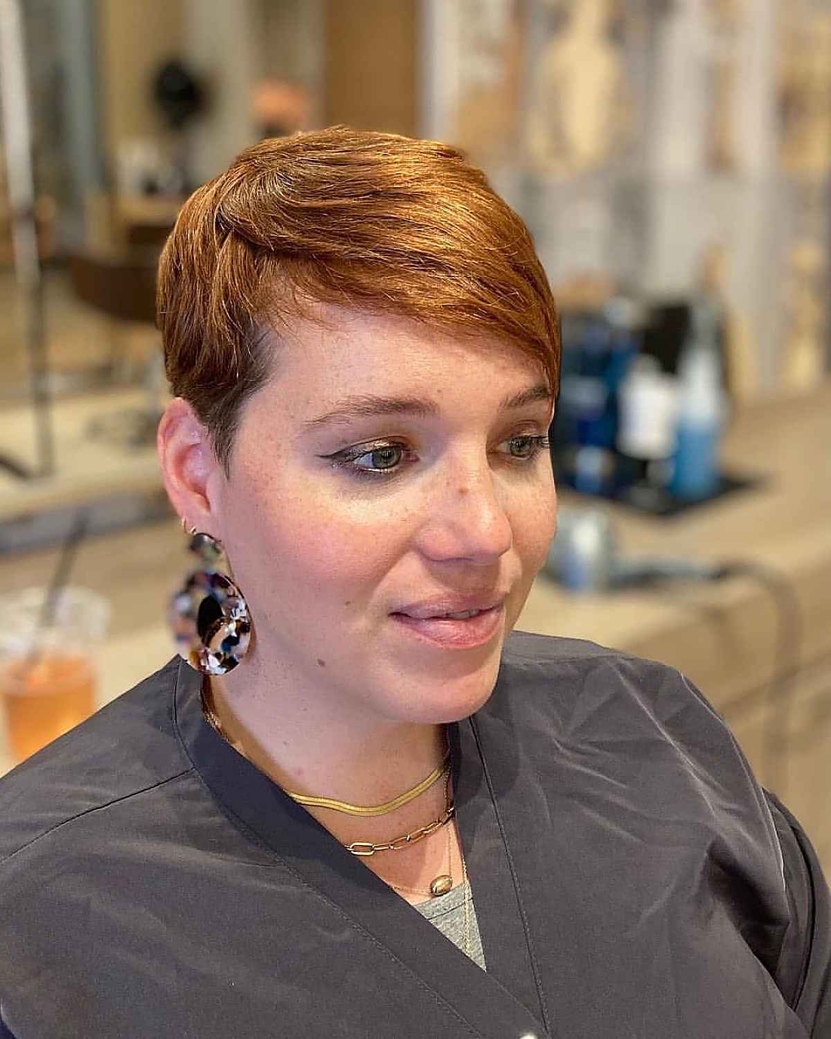 Meilleures coupes de lutin pour les femmes de plus de 40 ans :idées élégantes et nécessitant peu d entretien