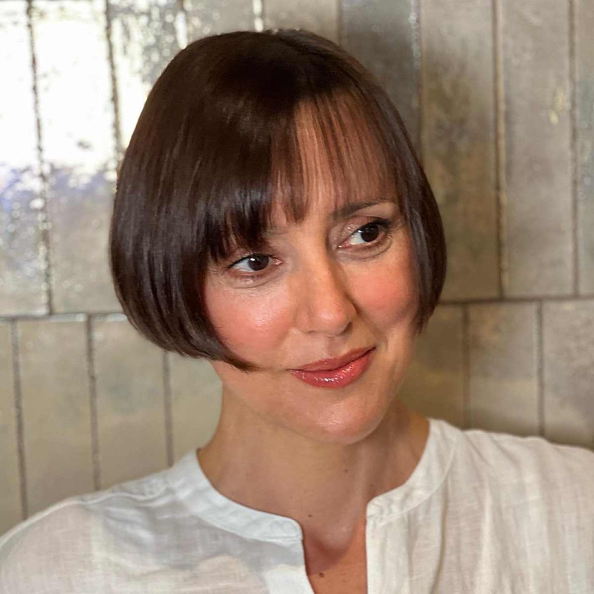 Coupes de cheveux jusqu aux oreilles :styles, conseils et guide de forme du visage | [Votre nom de marque] 