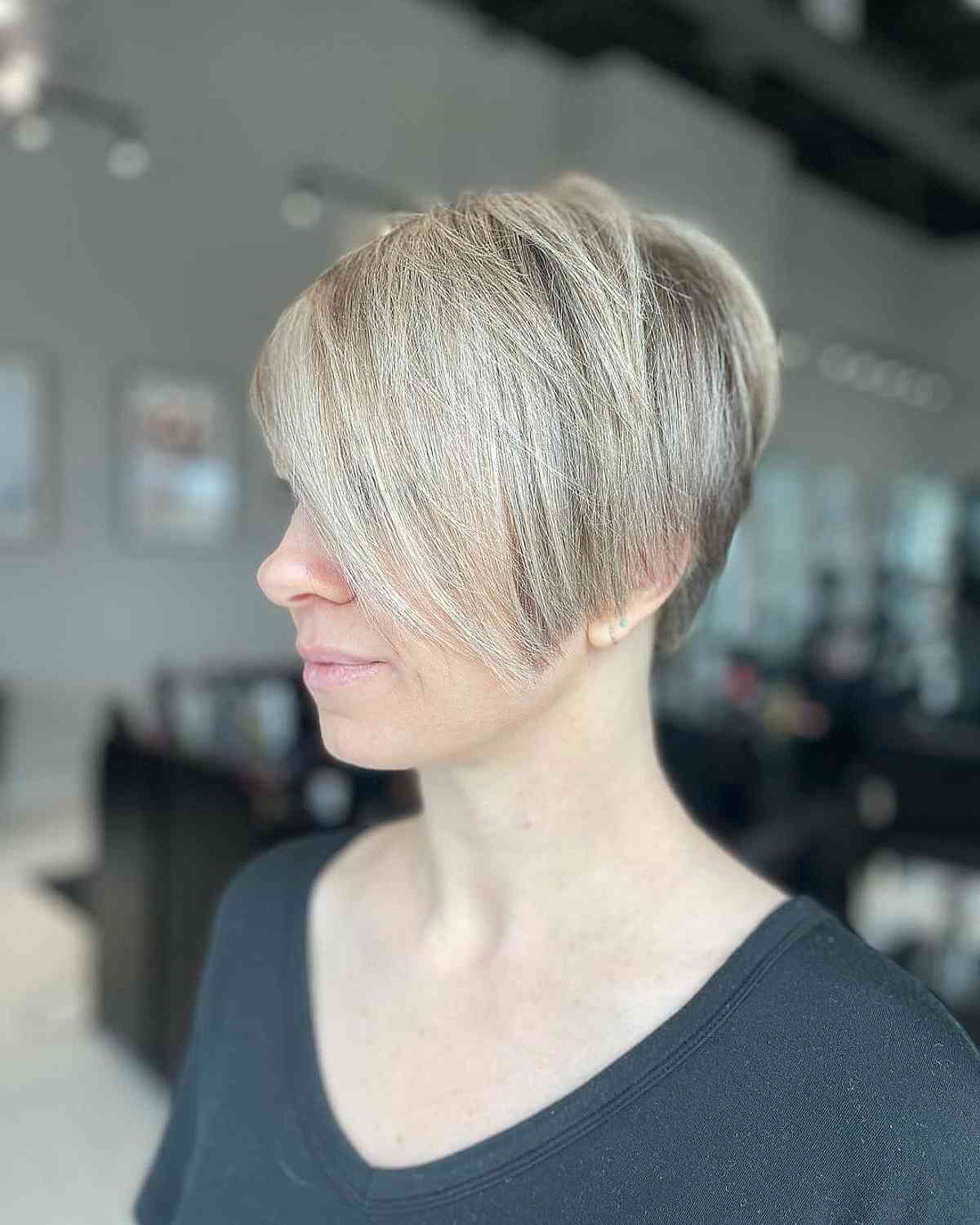 Coupes de cheveux jusqu aux oreilles :styles, conseils et guide de forme du visage | [Votre nom de marque] 
