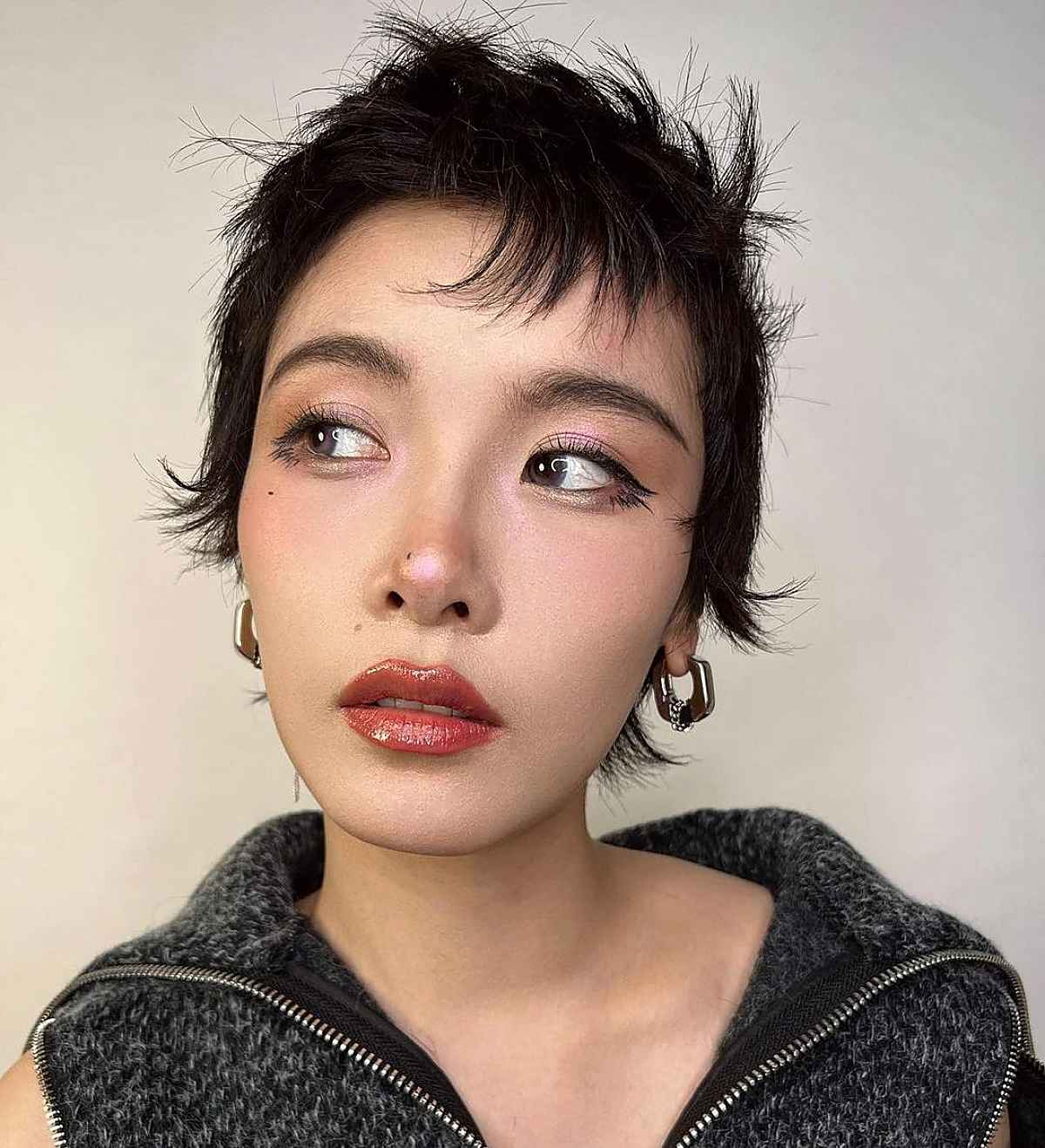 Meilleures coupes de lutin pour les visages ovales :styles et astuces