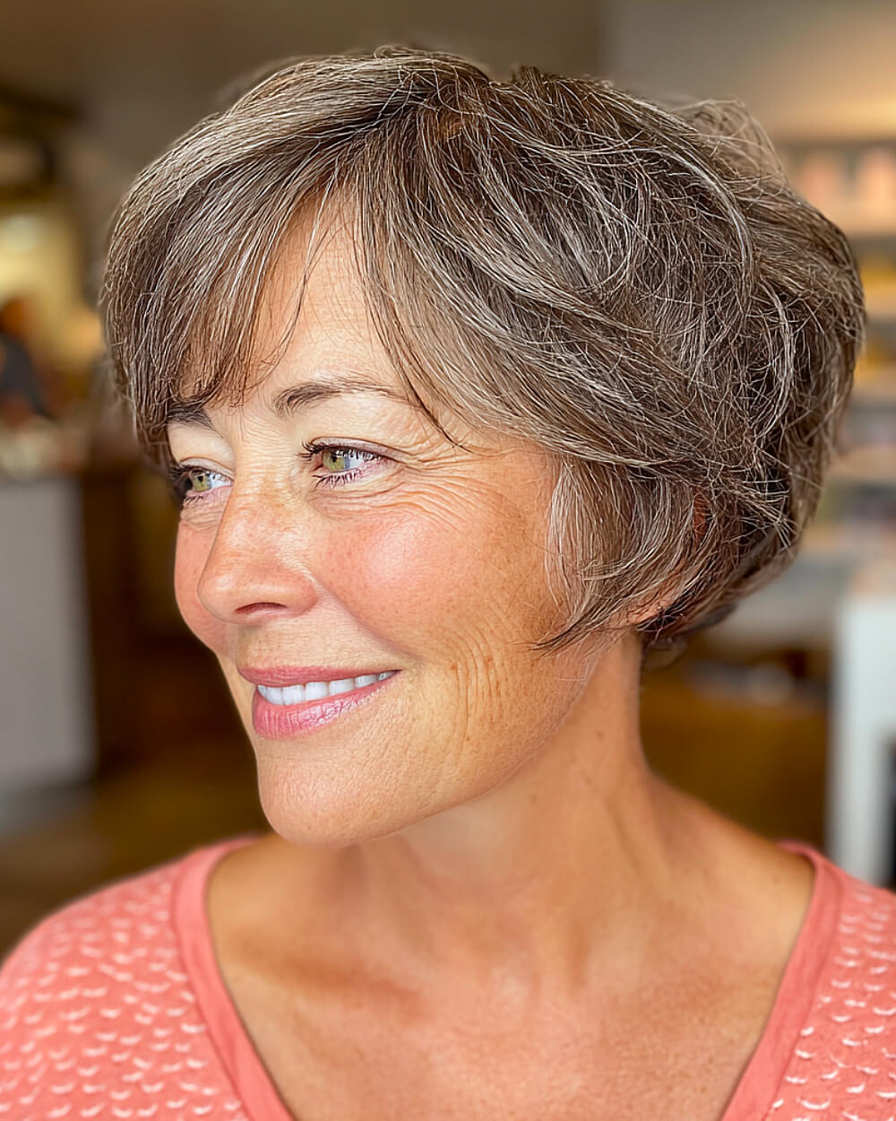 Cortes de cabelo Pixie Bob para mulheres com mais de 60 anos:elegantes e de baixa manutenção 
