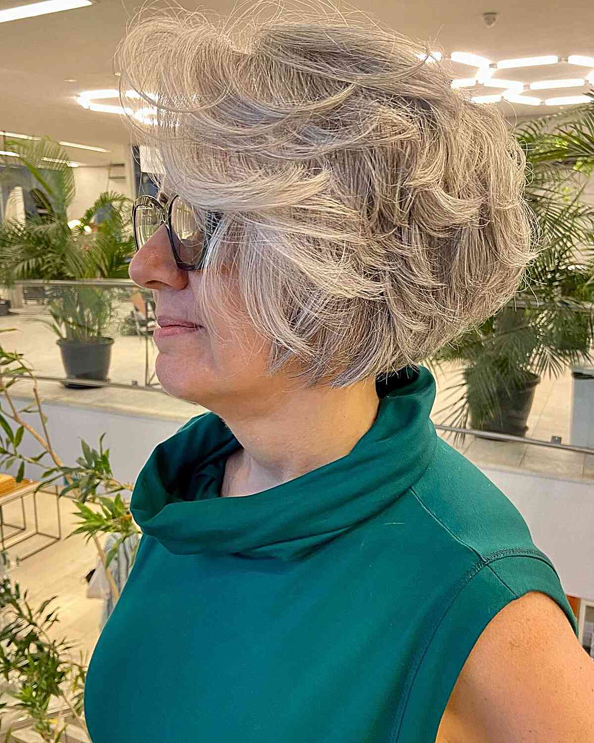 Cortes de cabelo Pixie Bob para mulheres com mais de 60 anos:elegantes e de baixa manutenção 