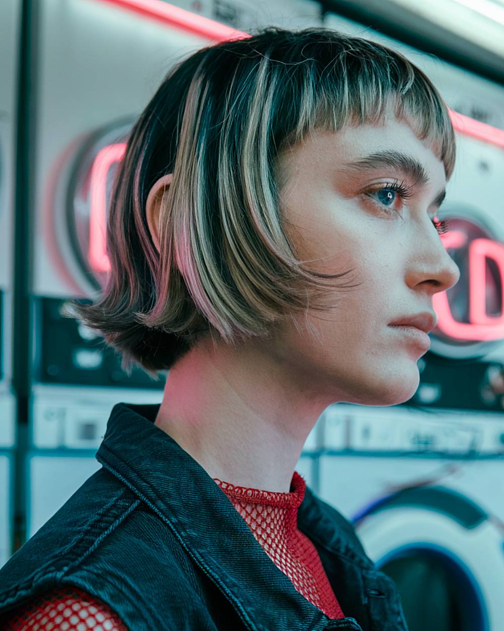 Coupes de cheveux Enby 2026 :styles et tendances non sexistes