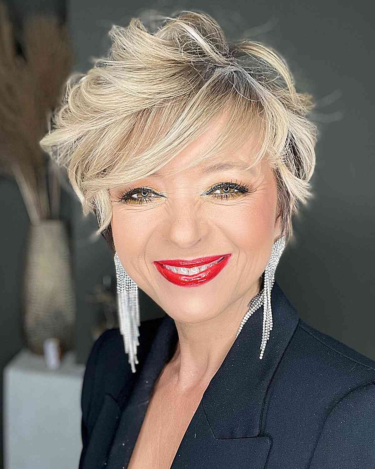 Os melhores cortes Pixie para cabelos ralos:estilos para mulheres com mais de 50 anos 