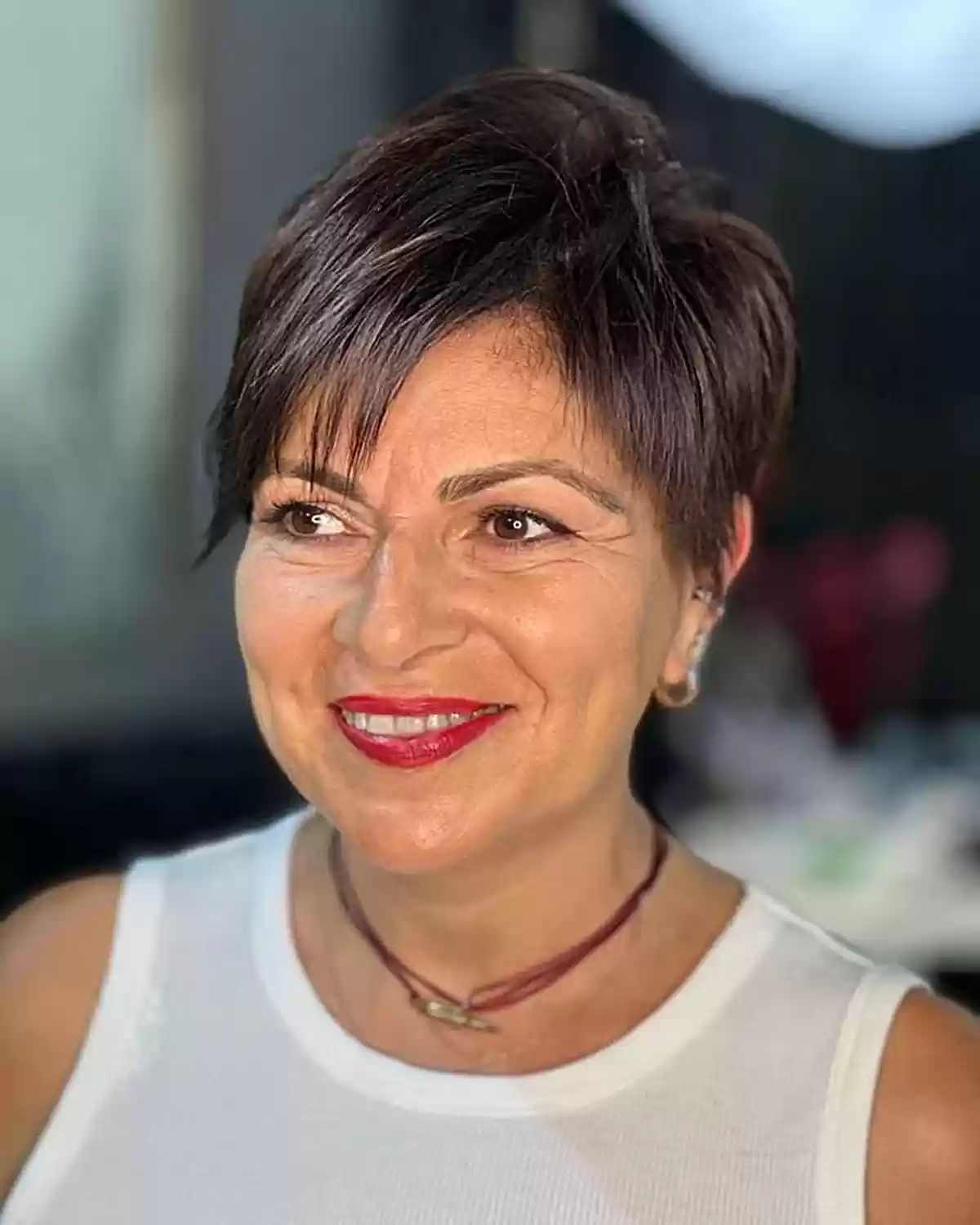 Os melhores cortes Pixie para cabelos ralos:estilos para mulheres com mais de 50 anos 