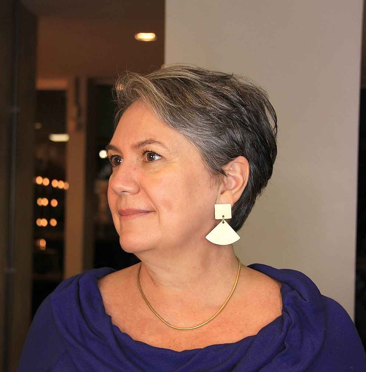 Os melhores cortes Pixie para cabelos ralos:estilos para mulheres com mais de 50 anos 