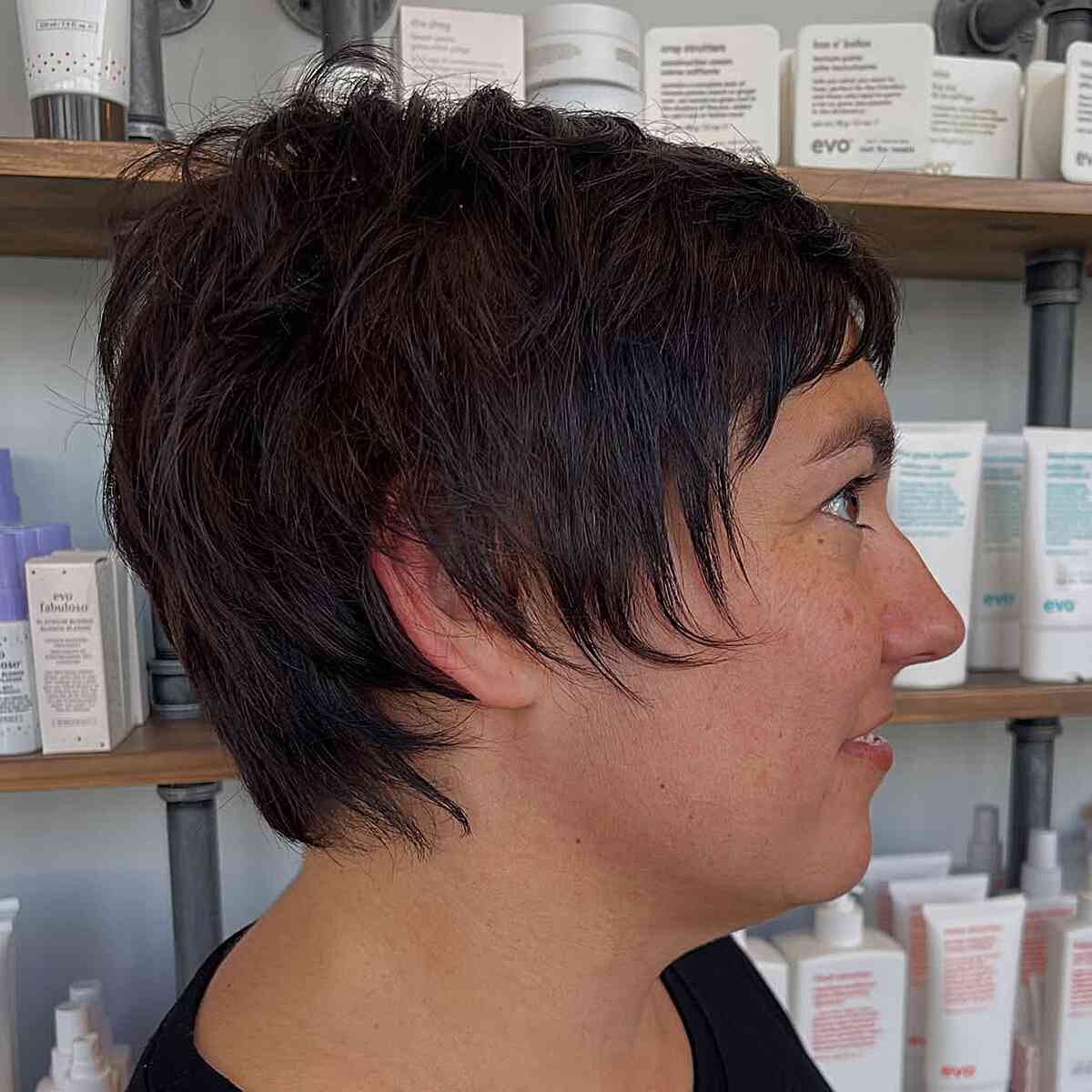 Os melhores cortes de cabelo liso Pixie de 2026:estilos que duram 