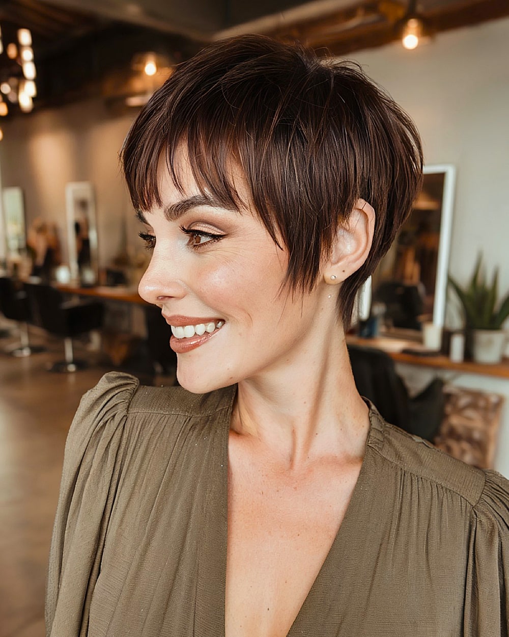 Os melhores cortes de cabelo liso Pixie de 2026:estilos que duram 