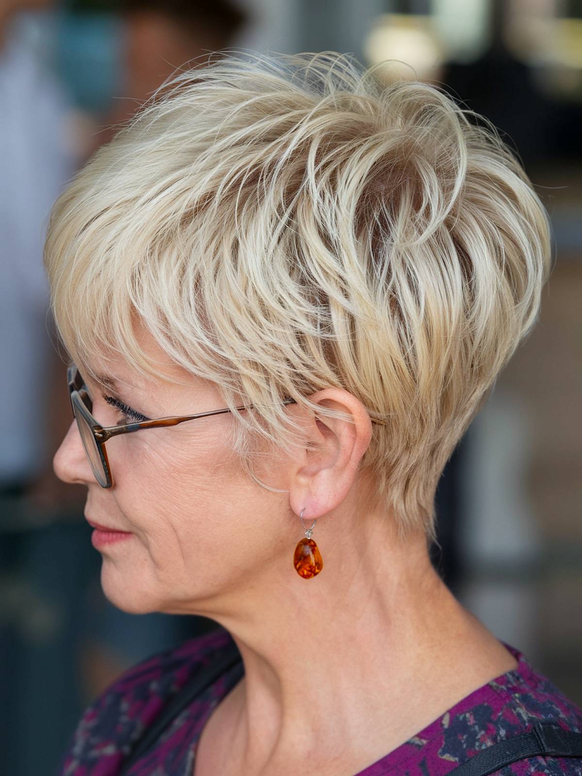 Os melhores cortes de cabelo em cunha para mulheres com mais de 50 anos:guia de estilo 2026 
