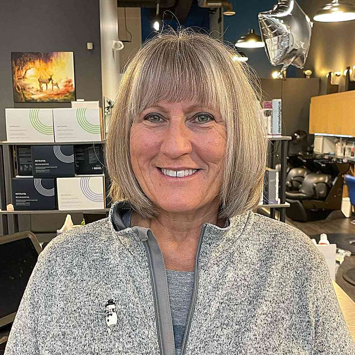 Meilleures coupes de cheveux courtes pour les visages ronds de plus de 60 ans :styles et conseils d experts 