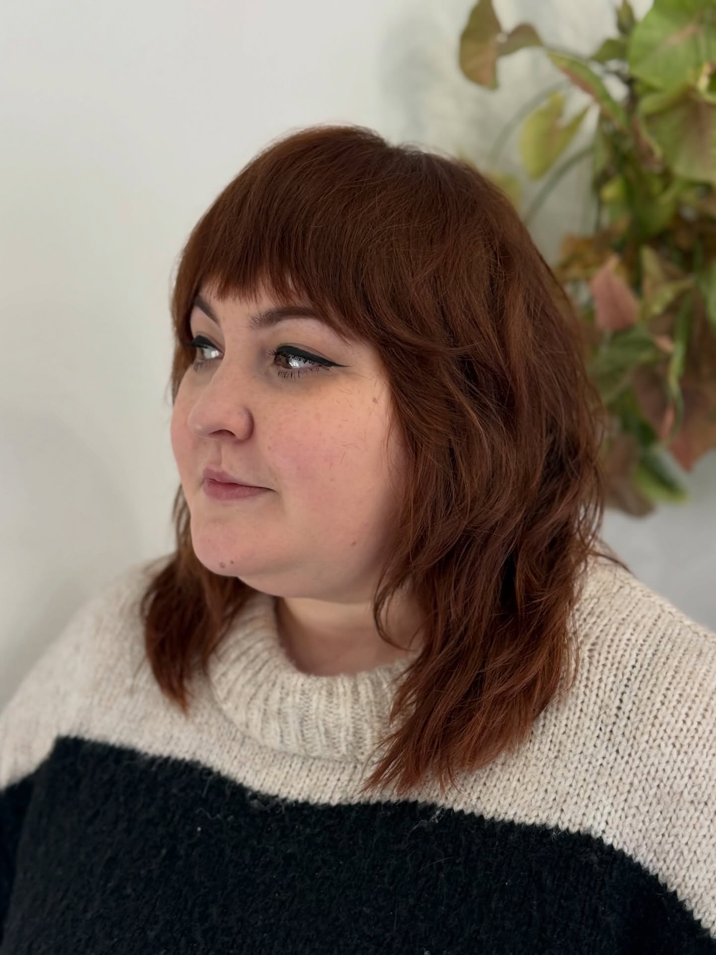 Soft Shag Haircuts til mellemlangt hår:Stilarter og lag