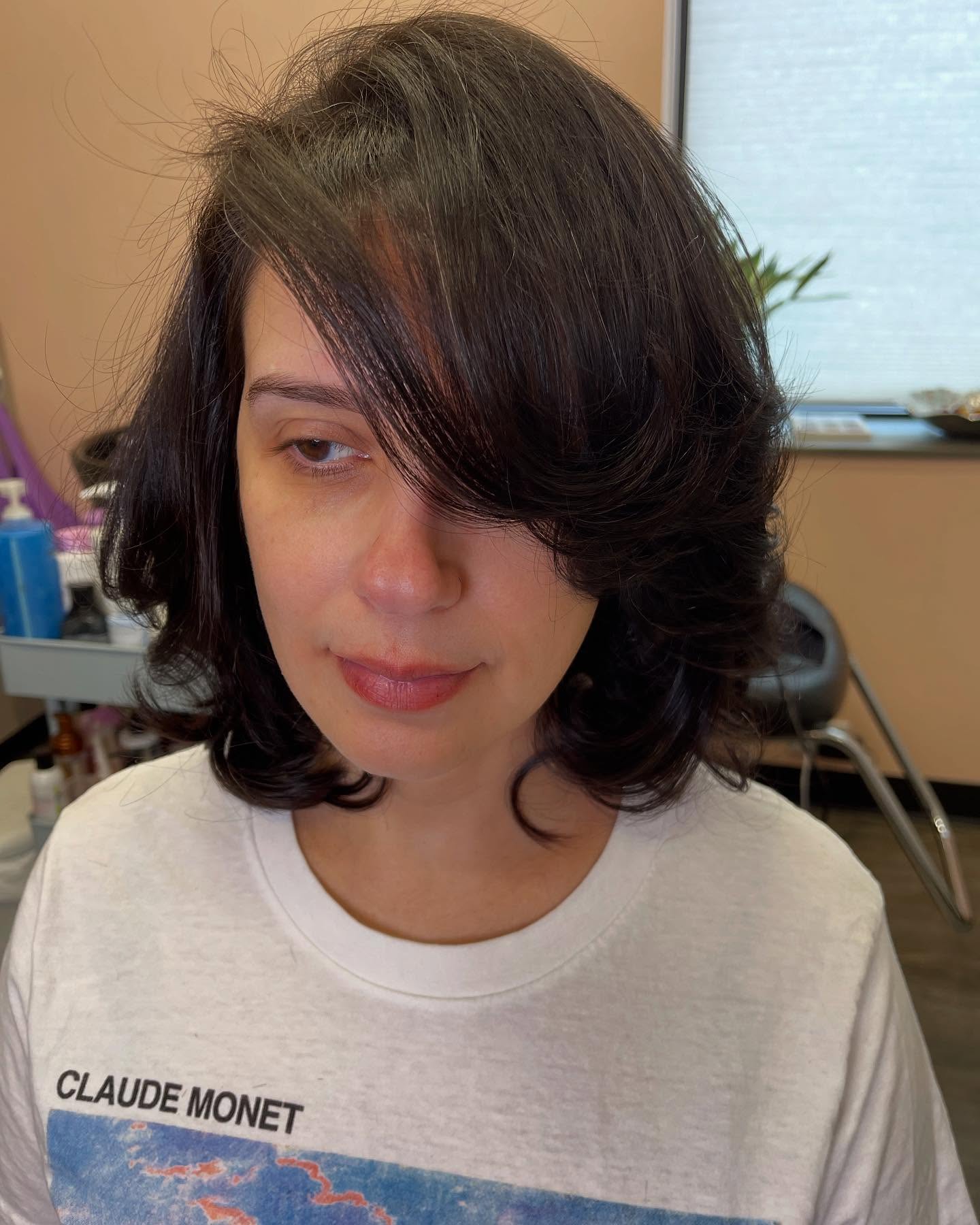 Cortes de cabelo desgrenhados na altura dos ombros:25 estilos impressionantes para 2026 