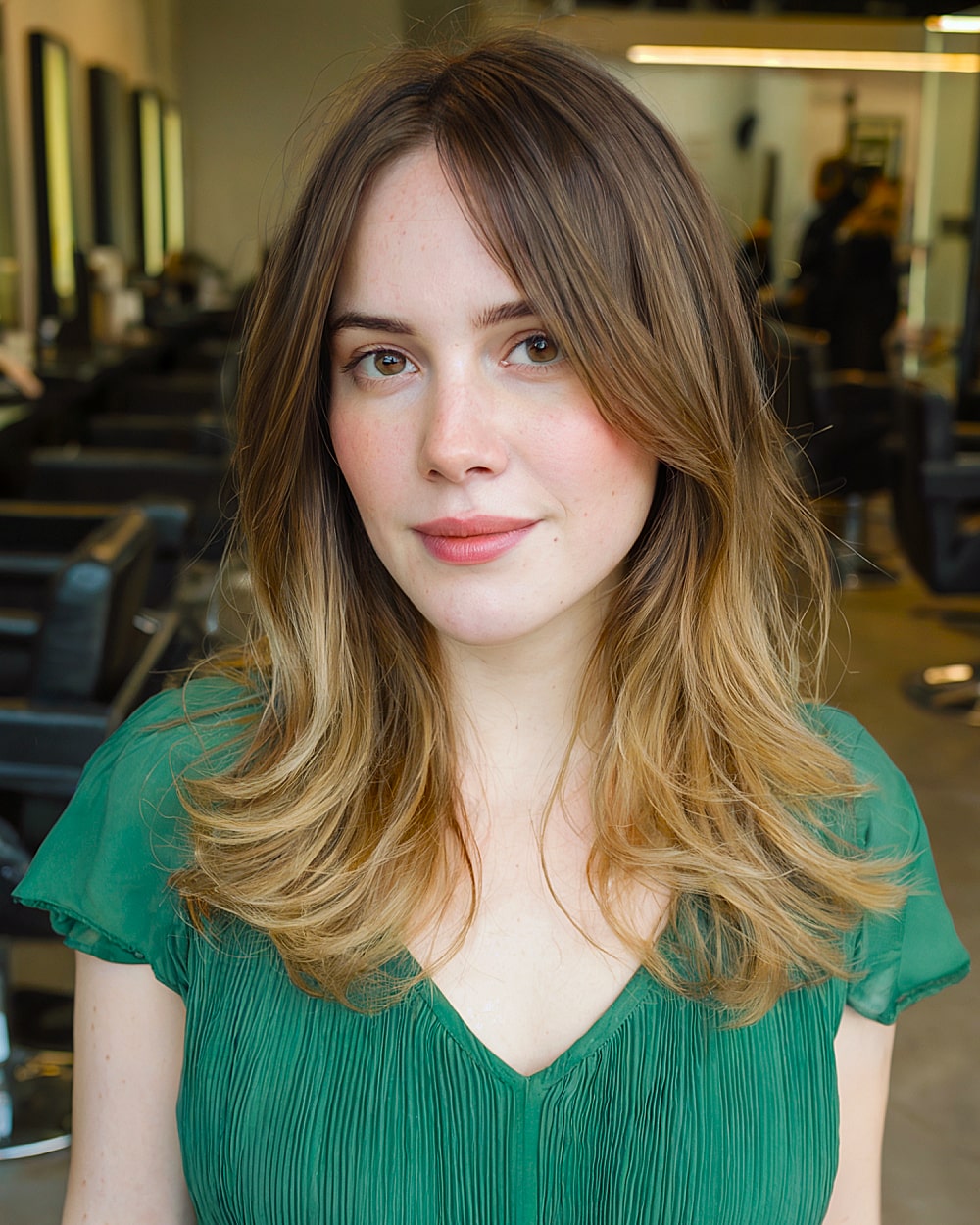 Meilleures coupes de cheveux moyennes pour cheveux fins :guide de style 2026 
