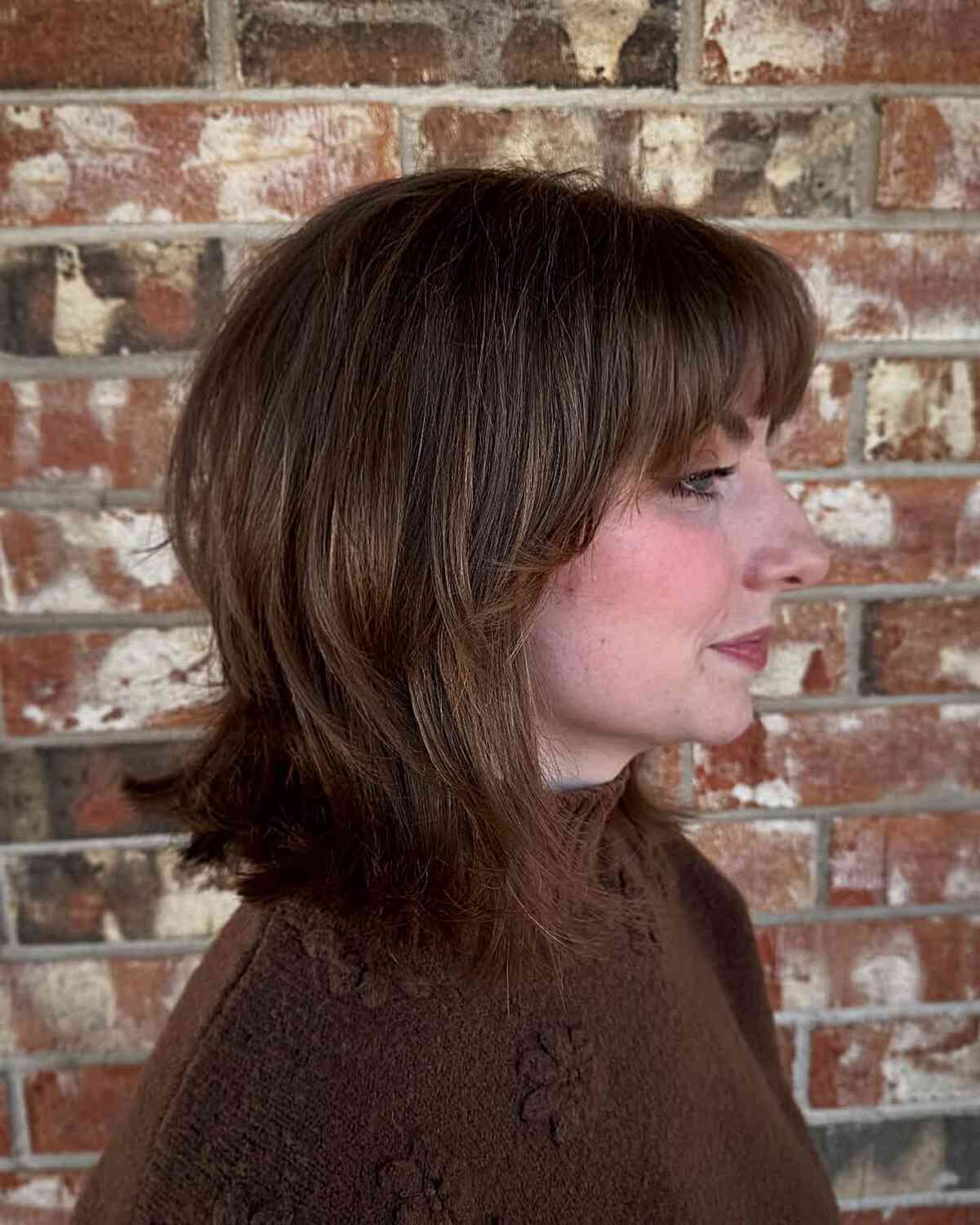 Melhores cortes de cabelo médios e desgrenhados para mulheres com mais de 40 anos em 2026 | Guia especializado 