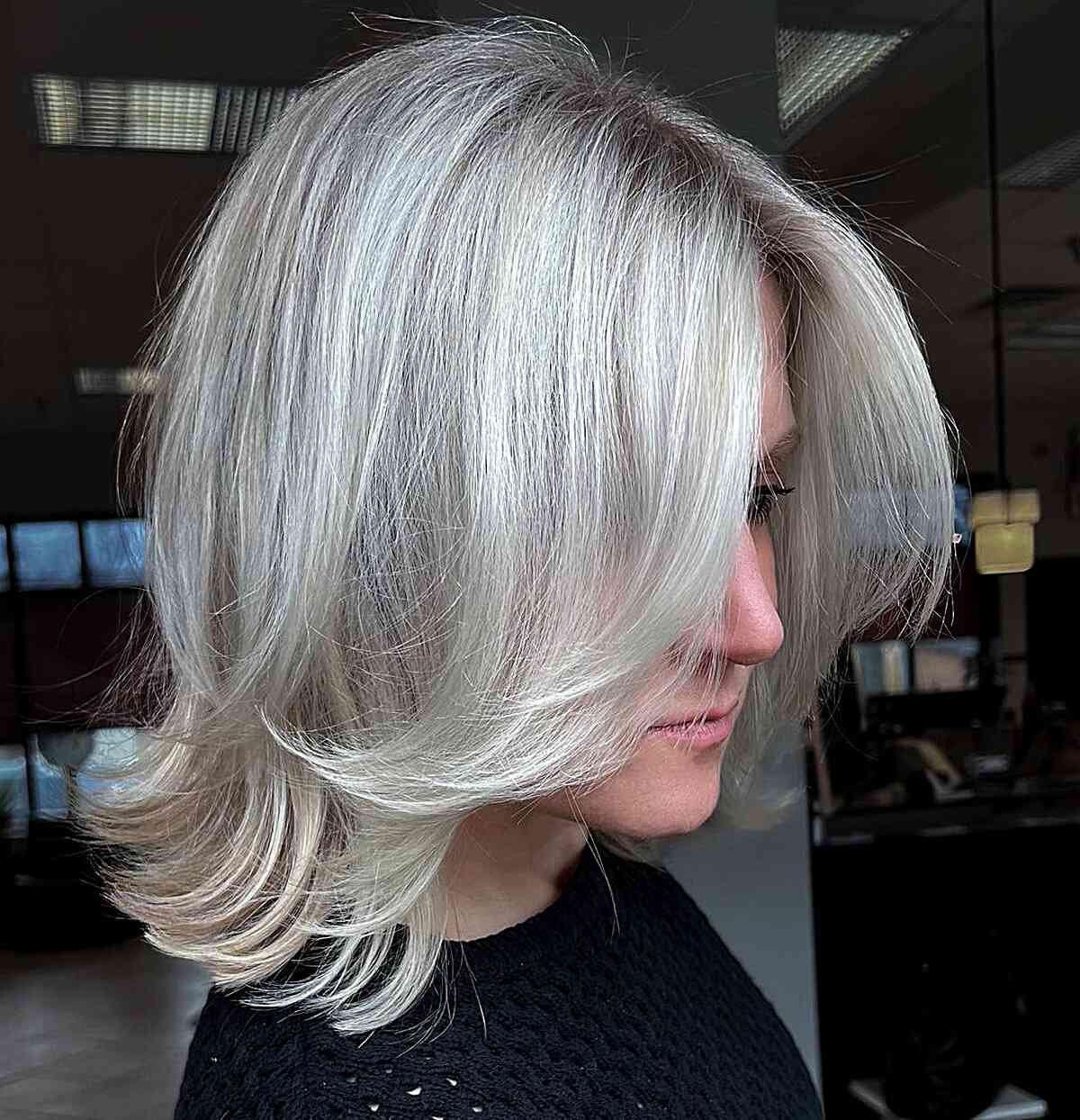 Coupes de cheveux à plumes pour longueur moyenne :styles et tendances pour 2026
