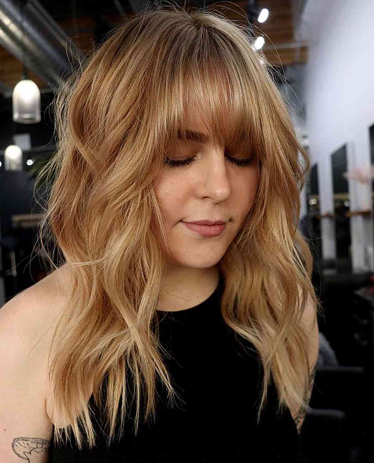 Balayage pour cheveux mi-longs :29 idées époustouflantes et conseils de coiffure