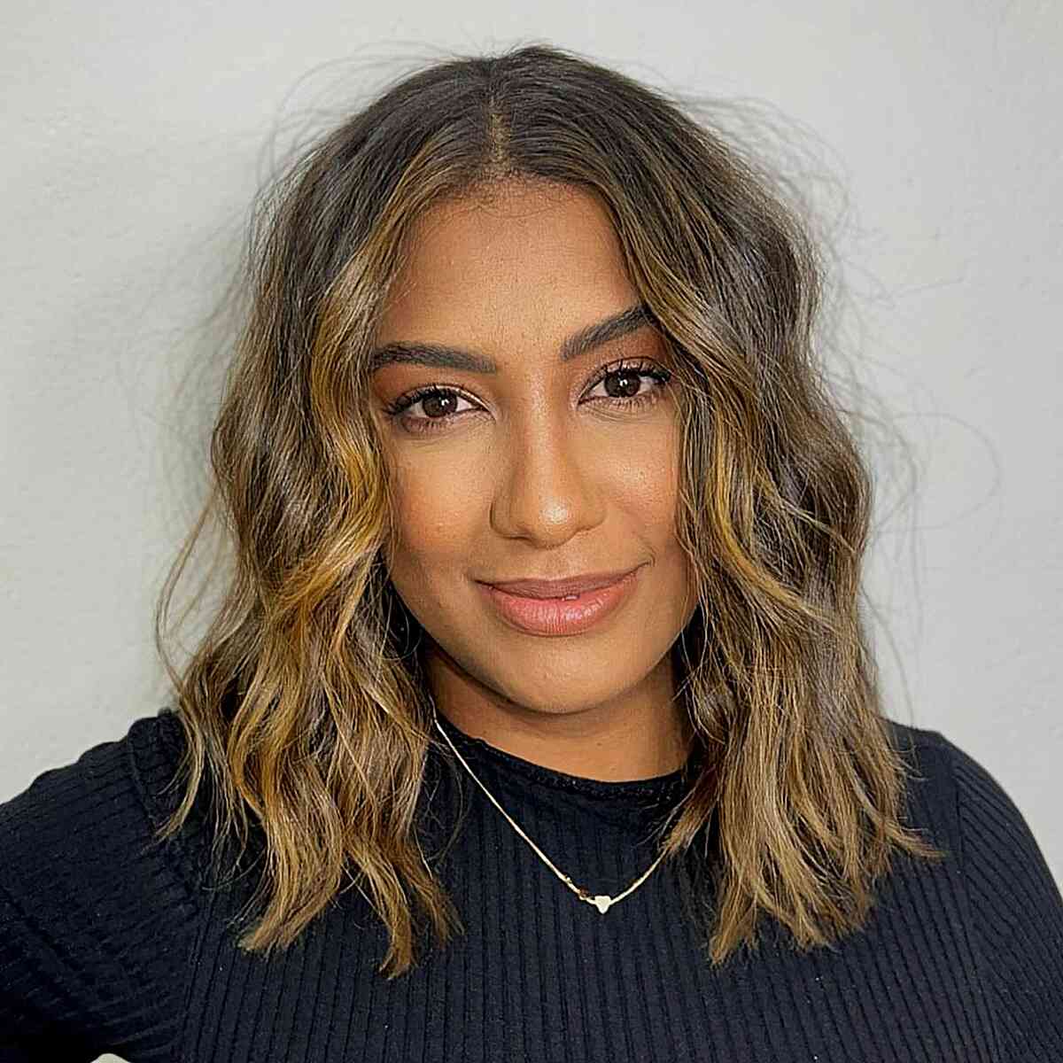 Balayage pour cheveux mi-longs :29 idées époustouflantes et conseils de coiffure