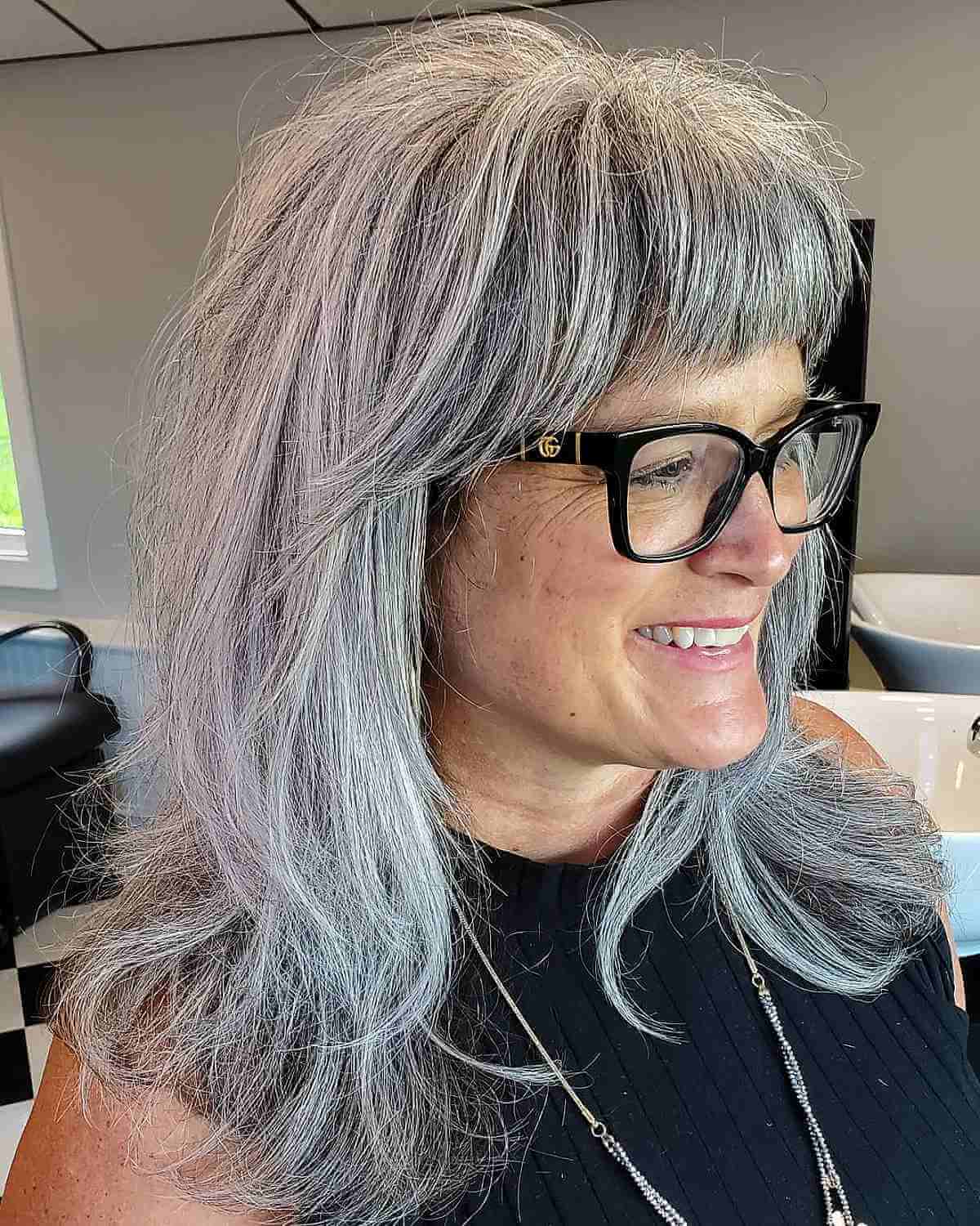 Medium shag met pony:80 verbluffende stijlen en hoe je ze kunt krijgen 