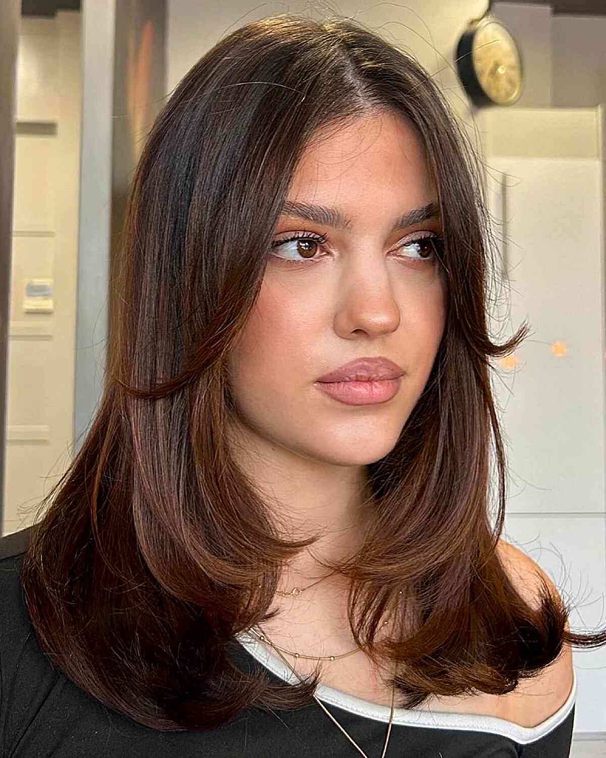 43 superbes couches de cadrage du visage pour améliorer les cheveux moyens 