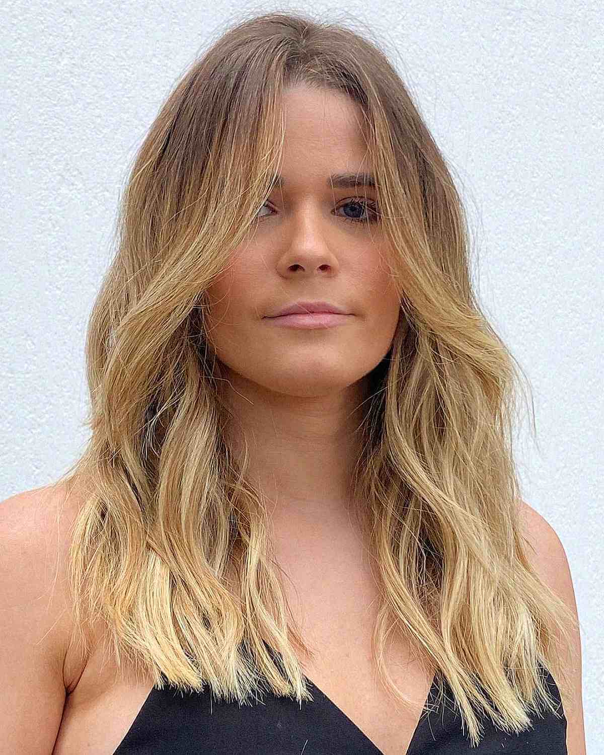43 superbes couches de cadrage du visage pour améliorer les cheveux moyens 