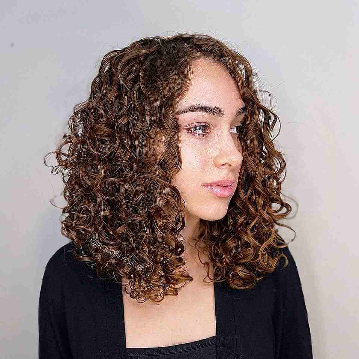 Coupes de cheveux à la clavicule :styles, conseils et inspiration | [Votre nom de marque] 