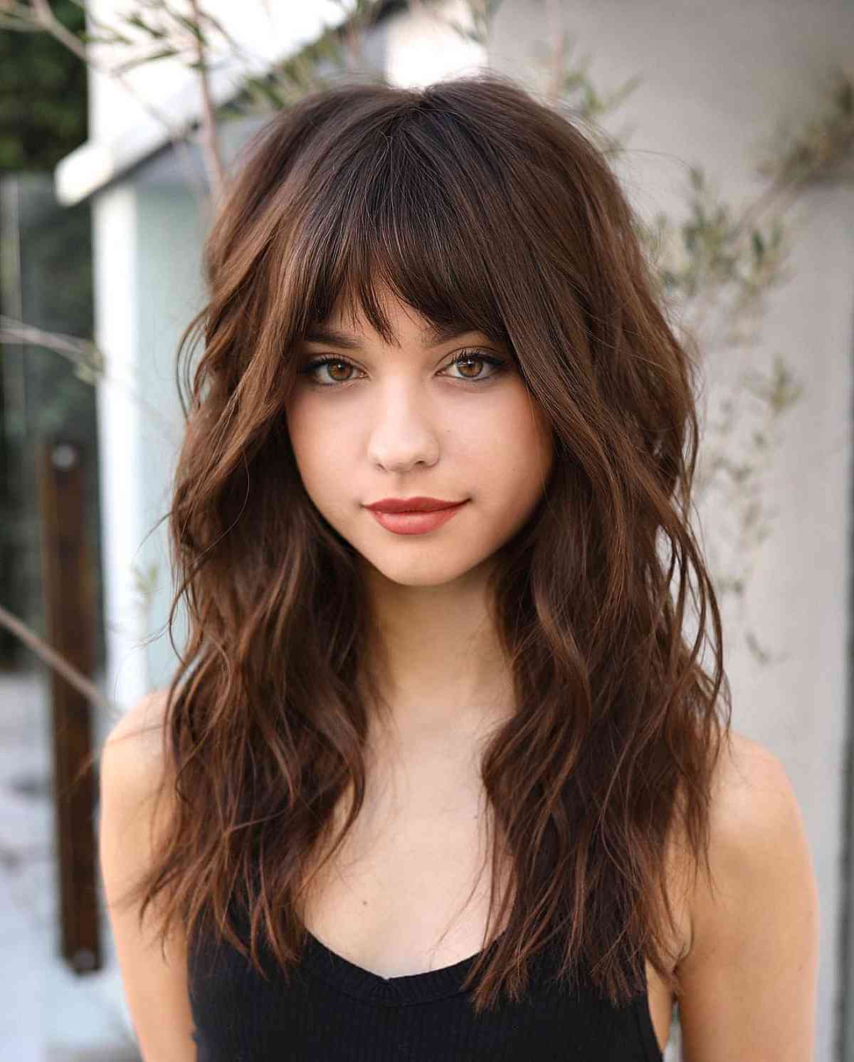 Cabelo em camadas na altura dos ombros com franja:48 ideias elegantes 