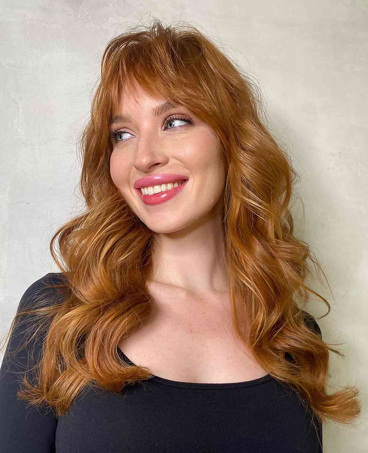 Cabelo em camadas na altura dos ombros com franja:48 ideias elegantes 