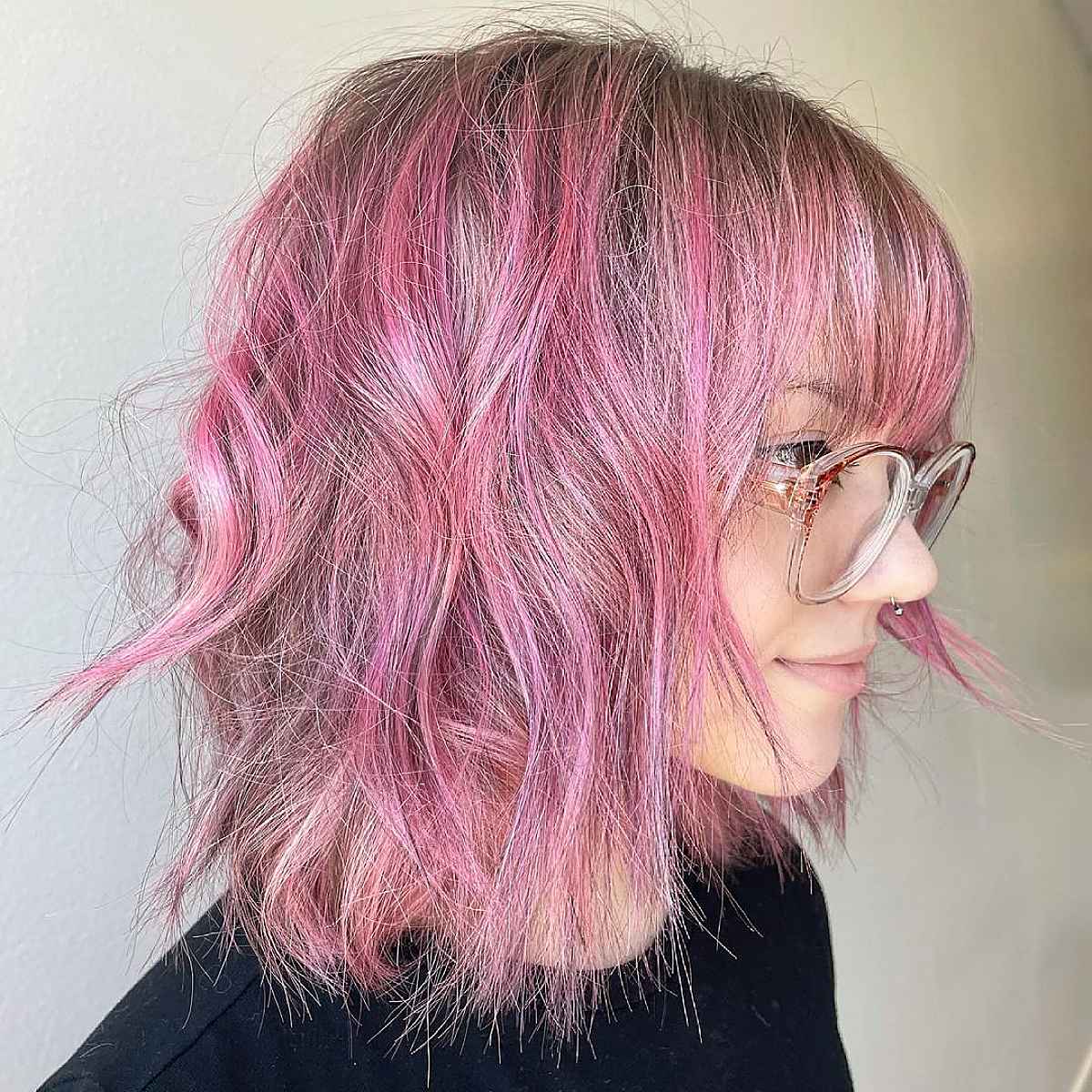 Cabelo em camadas na altura dos ombros com franja:48 ideias elegantes 