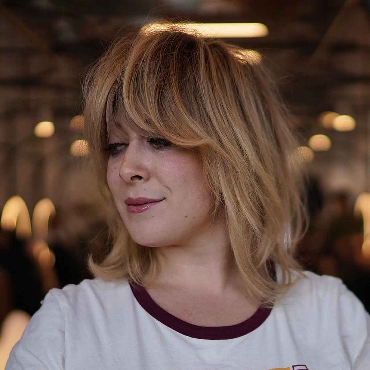 Cabelo em camadas na altura dos ombros com franja:48 ideias elegantes 
