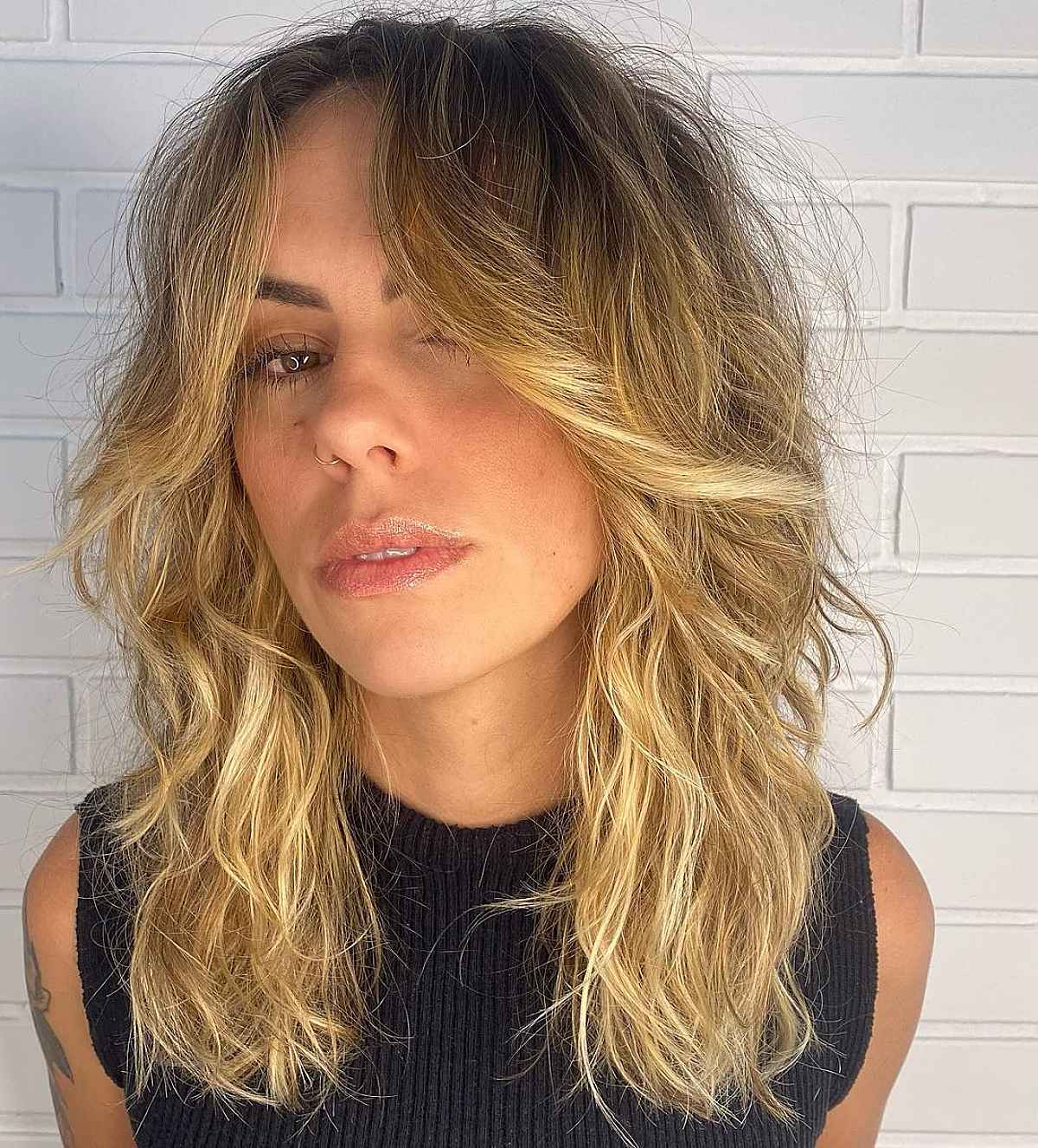 Couches longues pour cheveux moyens :28 conseils de coiffure et de coupe