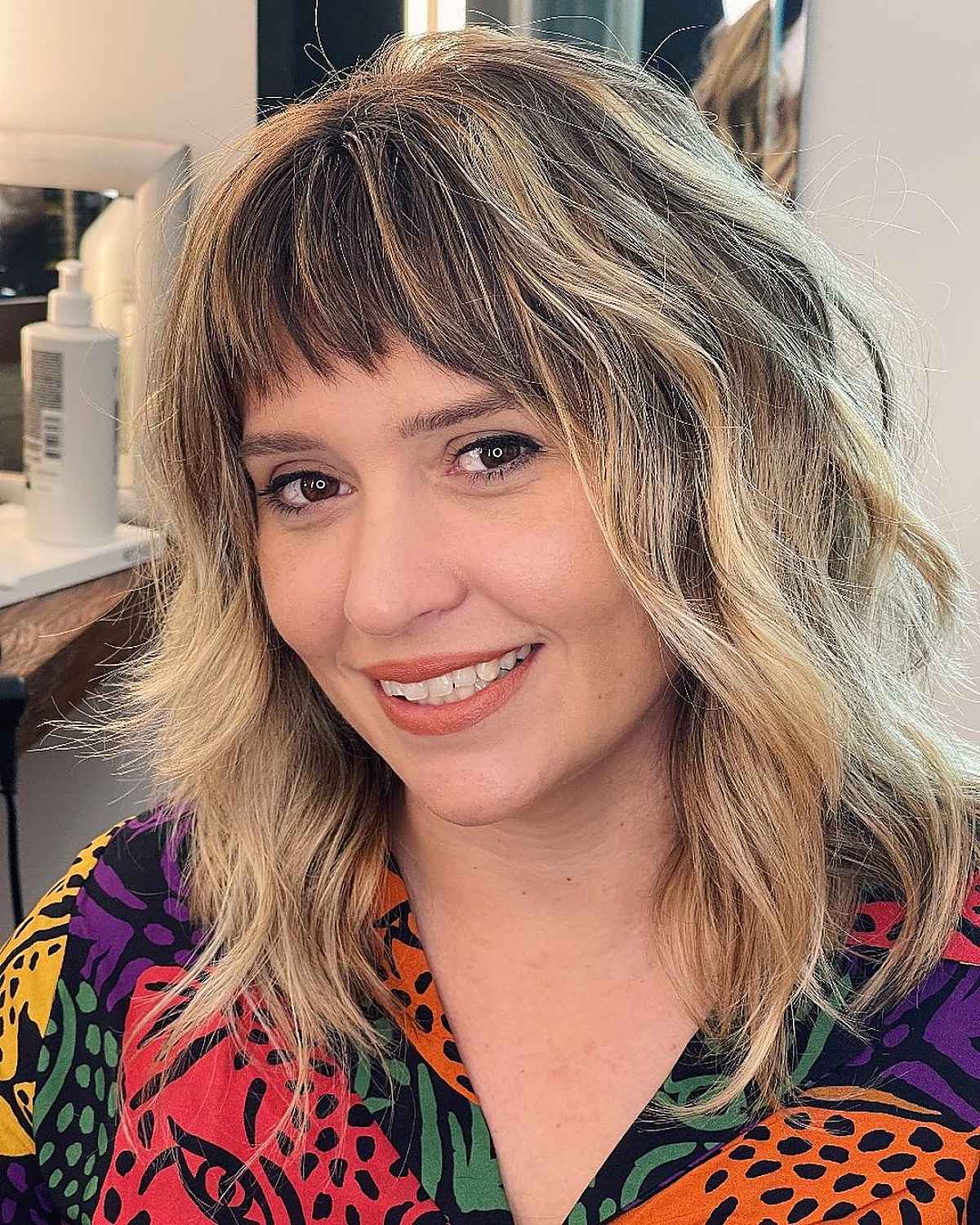 Couches longues pour cheveux moyens :28 conseils de coiffure et de coupe
