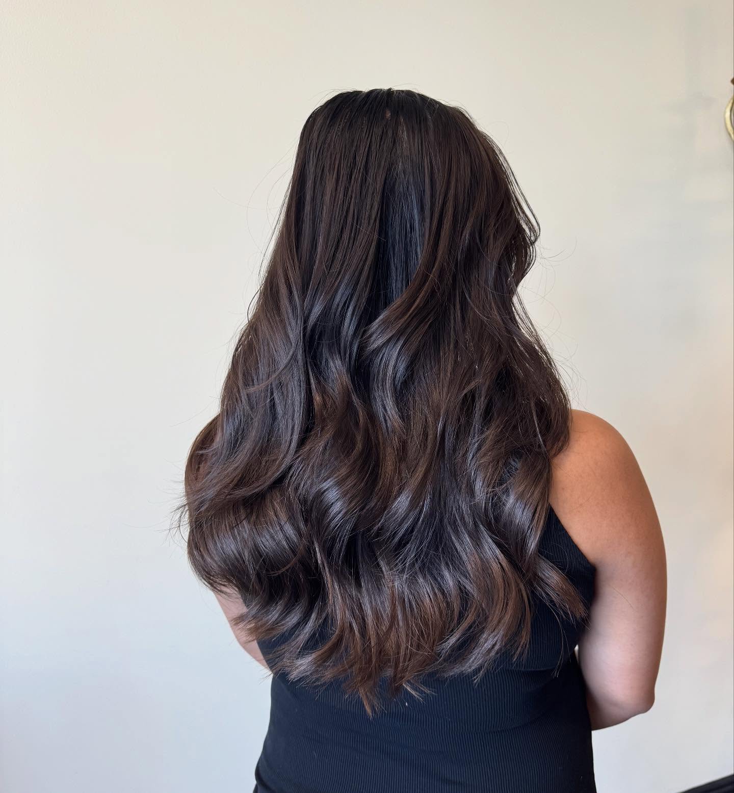 Los mejores cortes de pelo en capas para cabello largo y grueso en 2026 | Ideas para peinar el cabello 