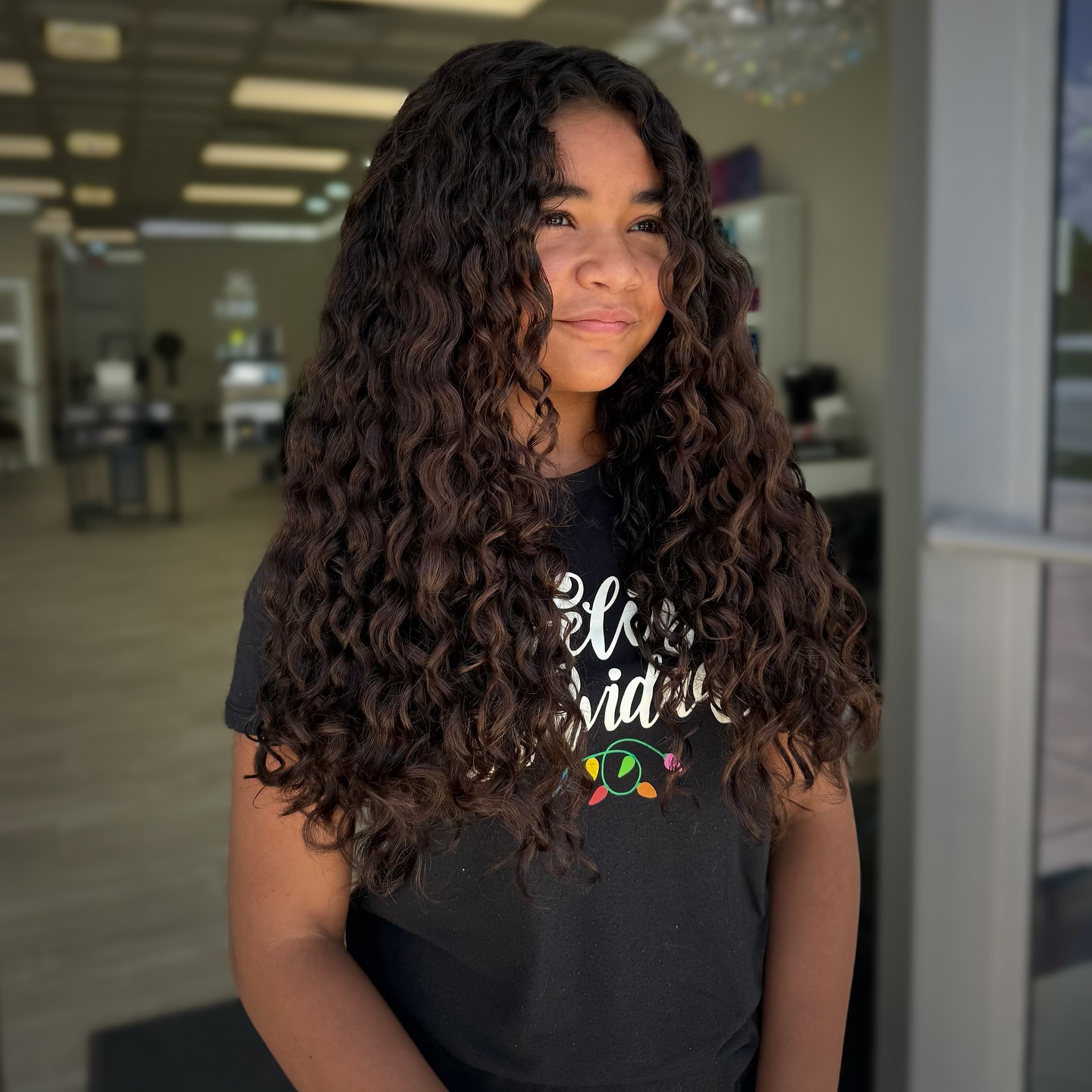 Coupes de cheveux longues et bouclées :51 idées époustouflantes et conseils de style