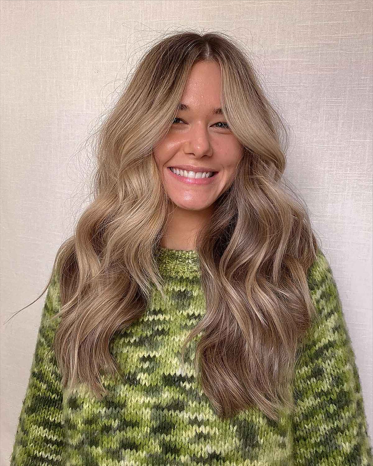 Strati per incorniciare il viso per capelli lunghi:47 stili e consigli degli esperti