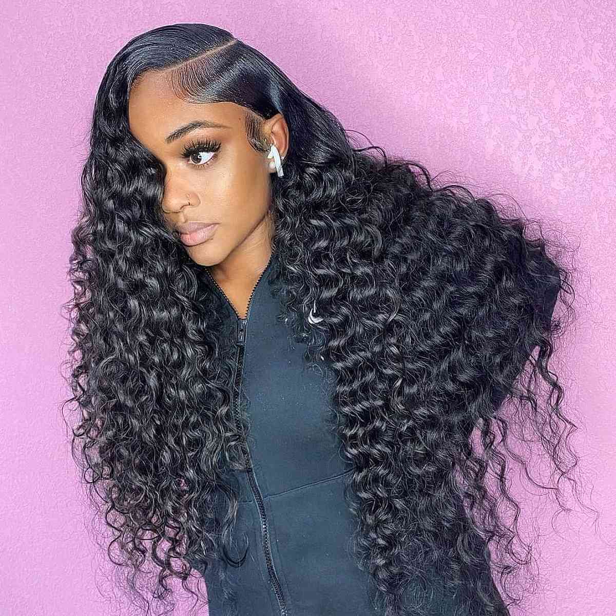 Idées et soins pour cheveux longs noirs :conseils d experts pour un look époustouflant