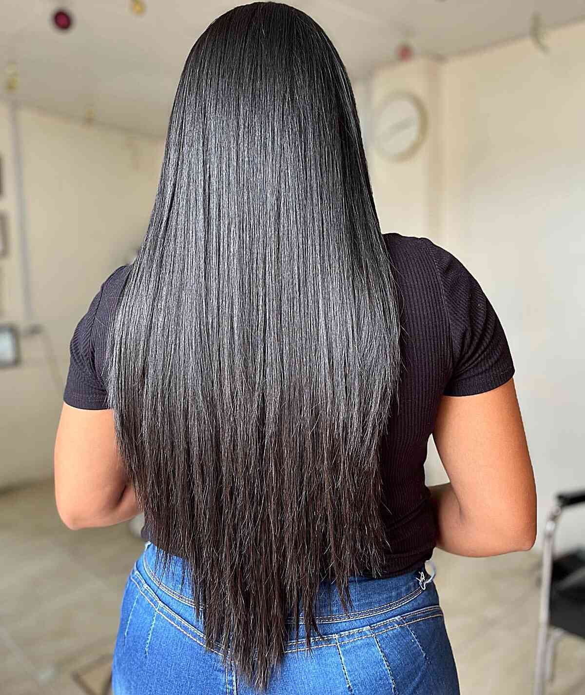 Coupes de cheveux en V :41 idées étonnantes pour un look moderne en forme de V
