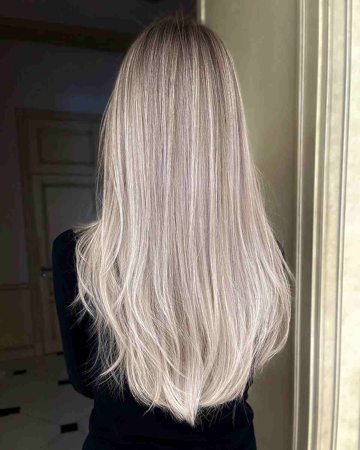 Coupes de cheveux en V :41 idées étonnantes pour un look moderne en forme de V
