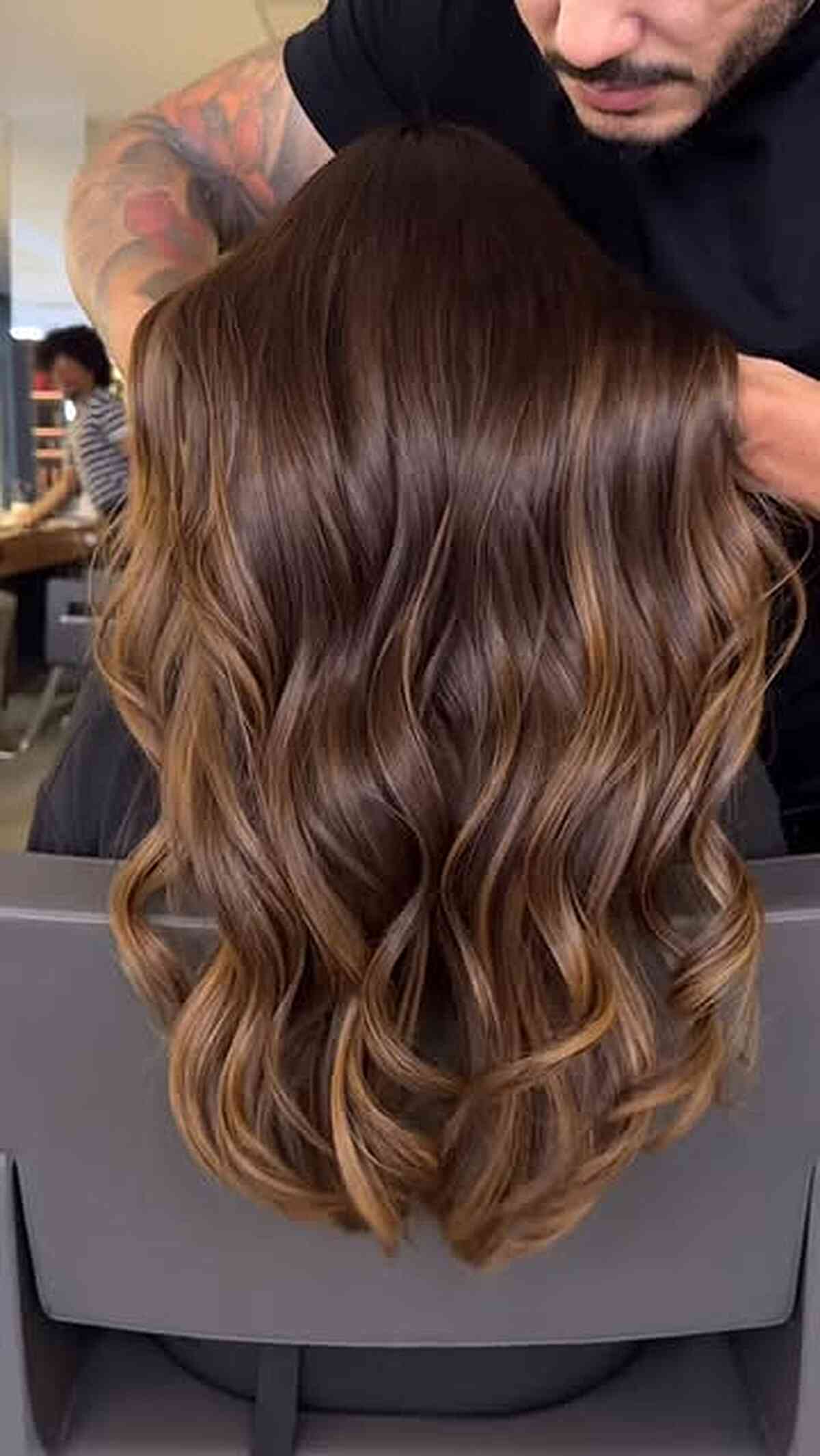 Idées de balayage marron chocolat :31 looks époustouflants et conseils de style