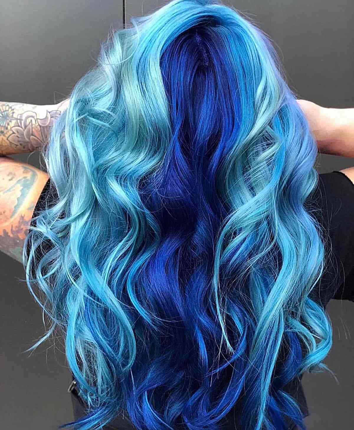Idées de couleurs de cheveux en balayage bleu :35 looks et tendances époustouflants