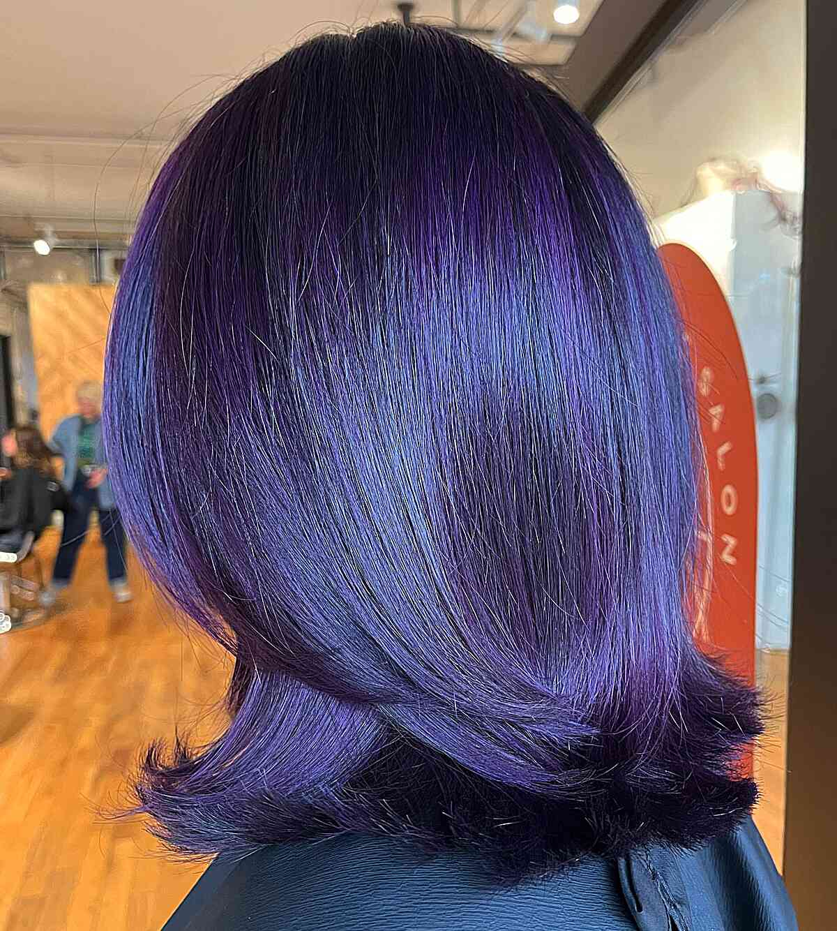 Couleur de cheveux violet minuit :tendances et styles pour 2026